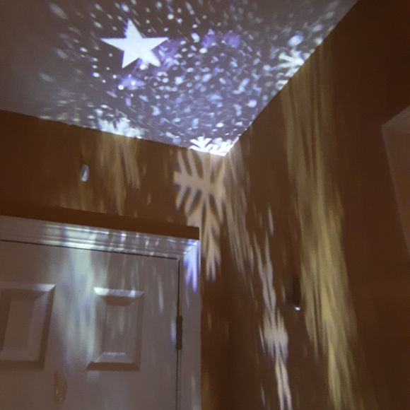 NEW Silver Glitter Star Christmas Tree Topper w/LED rotating pattern lights - Picture 11 of 11